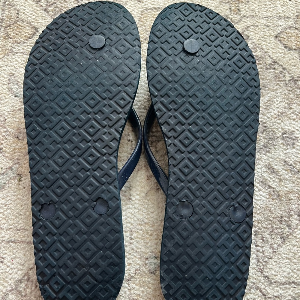Tory Burch Botanical Print Flip Flops - Picture 3 of 3
